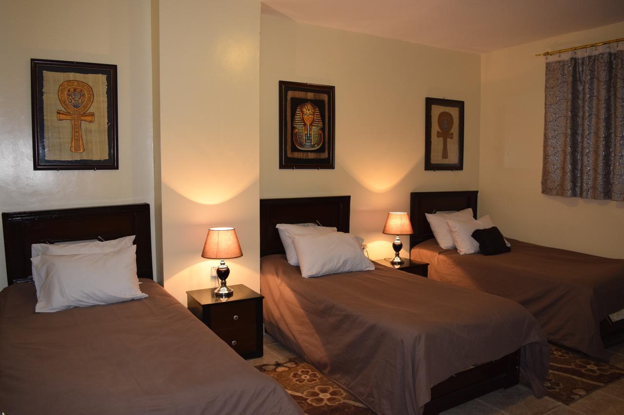 Pyramids Overlook Inn Kafret el-Gabal Екстериор снимка
